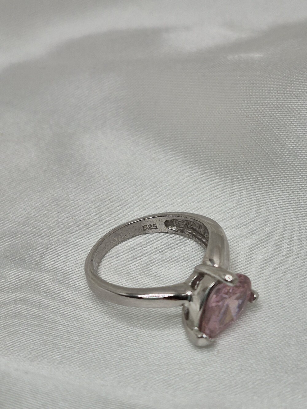Sterling Silver Pink Teardrop Solitaire CZ Ring 9ne Side.Split Shank Design Sz 6 - Picture 4 of 4
